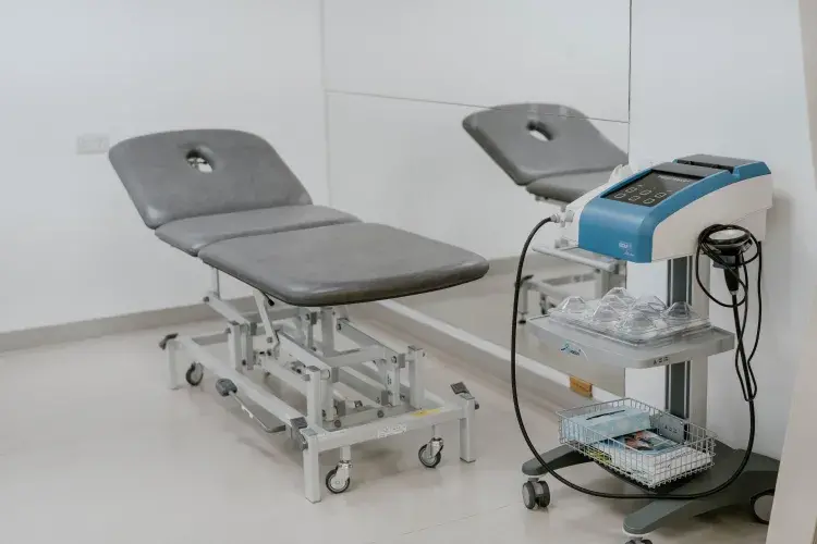 sport medicine equipment in room